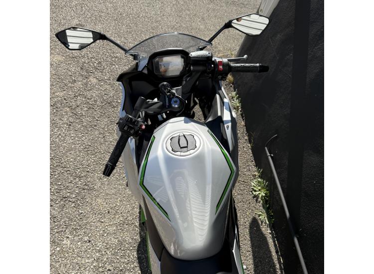 KAWASAKI Ninja 7 Hybrid